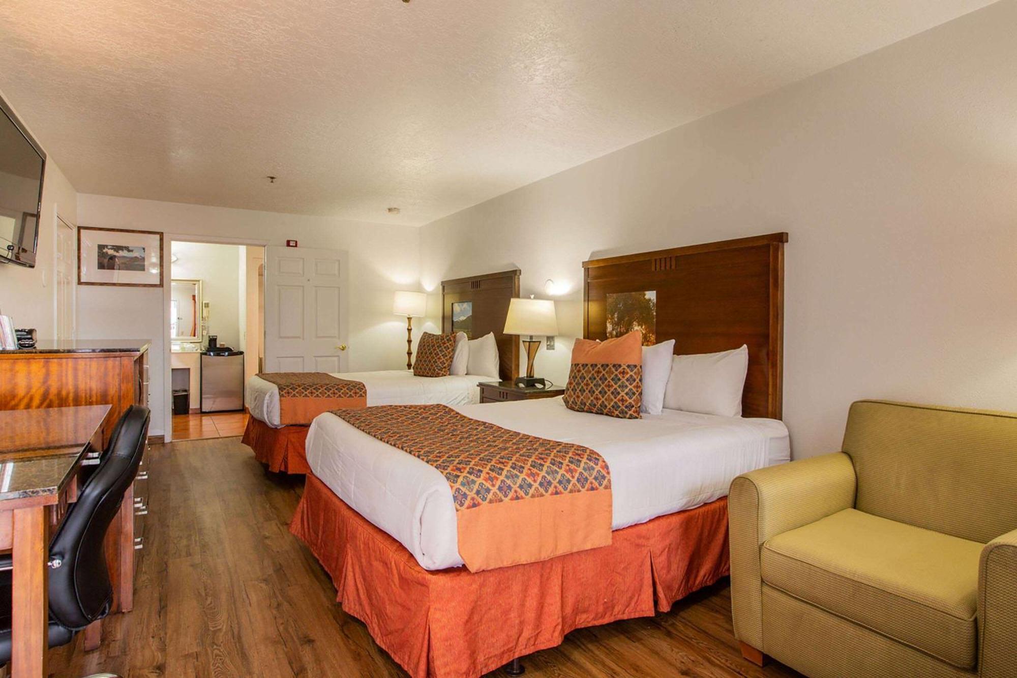 Sandia Peak Inn Old Town Abq, A Howard Johnson By Wyndham Albuquerque Exterior foto