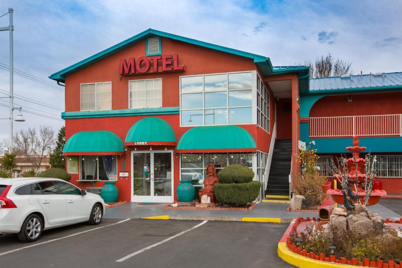Sandia Peak Inn Old Town Abq, A Howard Johnson By Wyndham Albuquerque Exterior foto